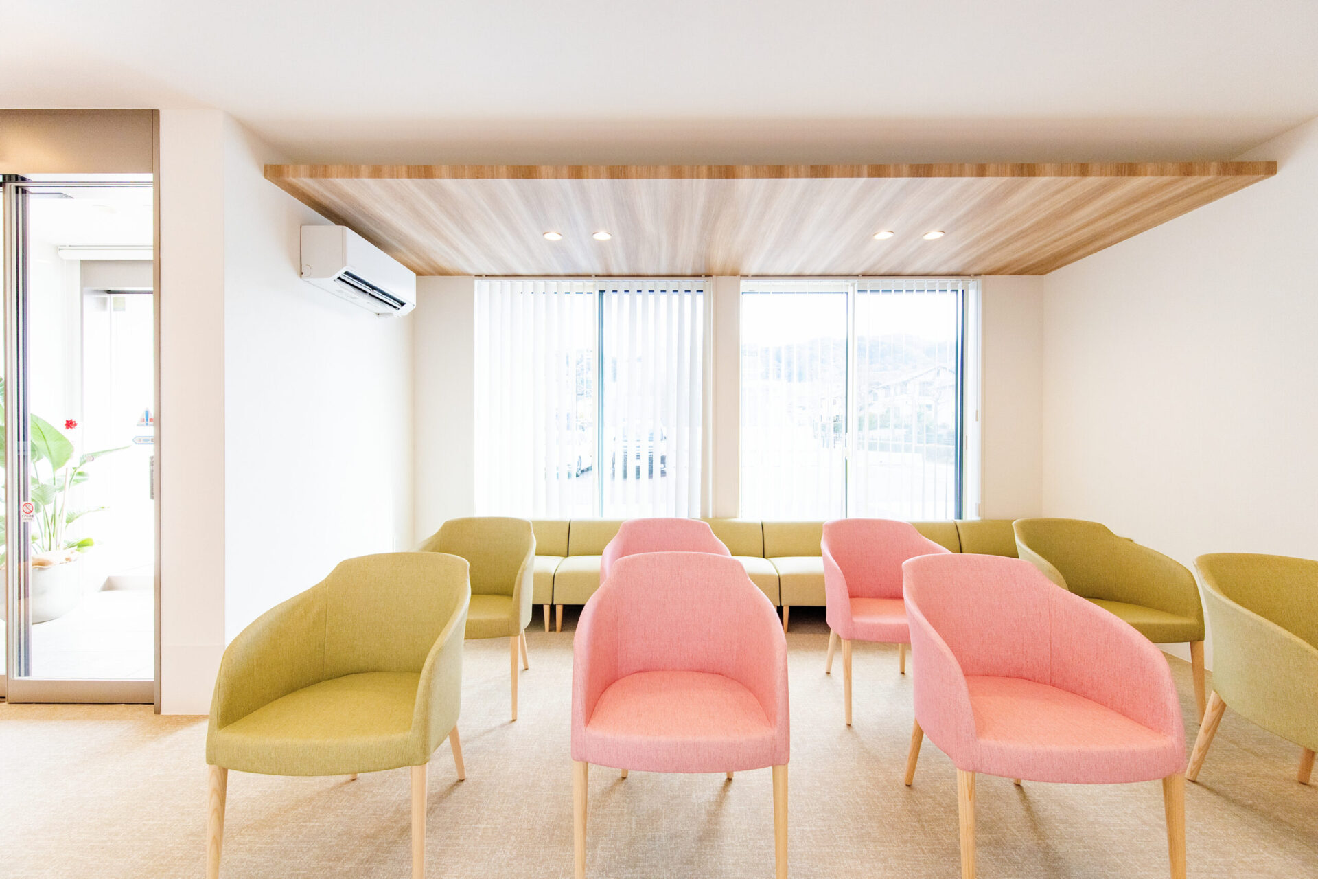 メインビジュアル02（PC）